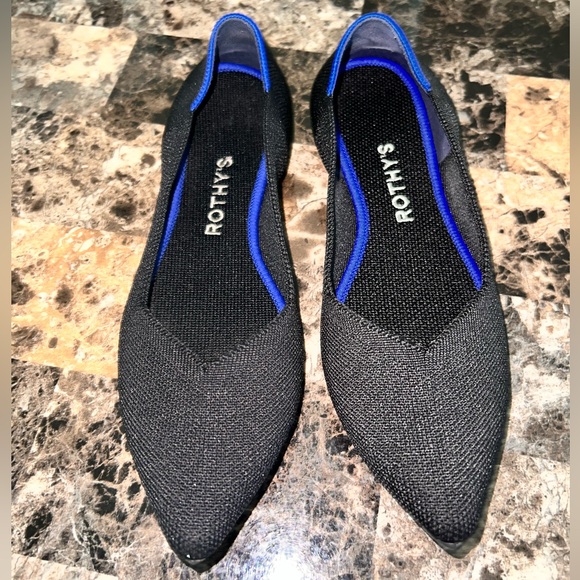 Rothy's the point slip on shoe. Pointed toe Flats Black size 7 US black color - Picture 1 of 16
